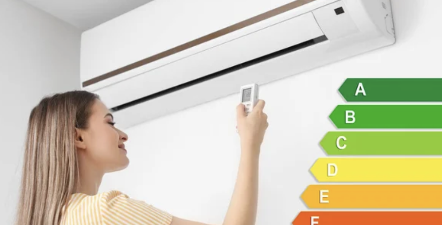 Cómo reducir el consumo del aire acondicionado con una instalación de placas solares